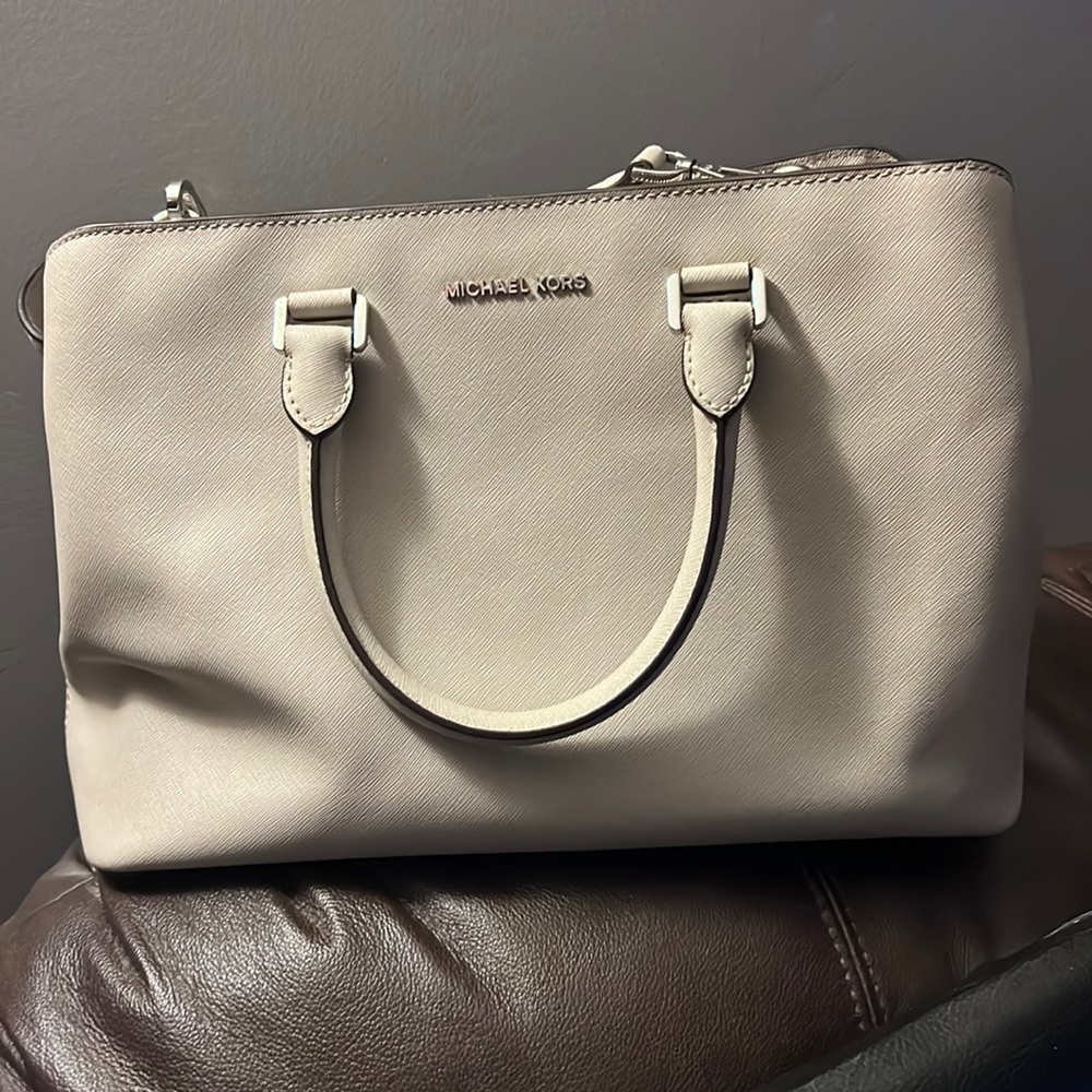 Gently used light gray purse